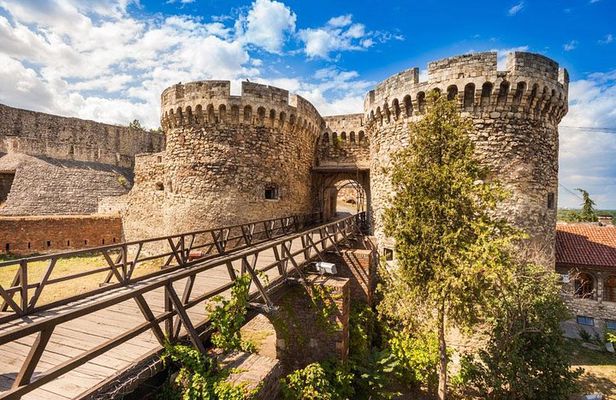 Belgrade Private Driving & Walking Tour