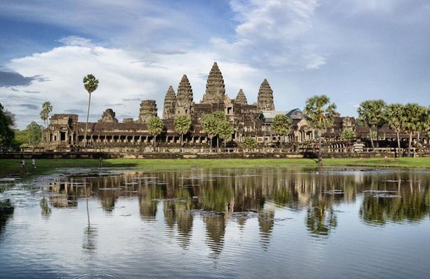 1-Day Amazing Angkor Wat Tour with Sunset & All Interesting Major Temples