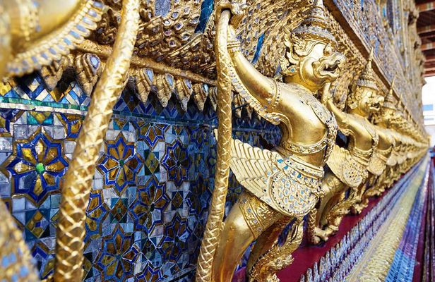 Grand Palace Glory: Half-Day Royal Tour in Bangkok