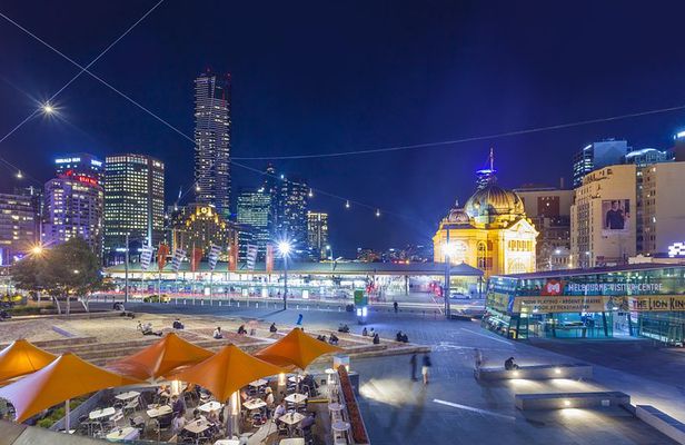 Melbourne By Night