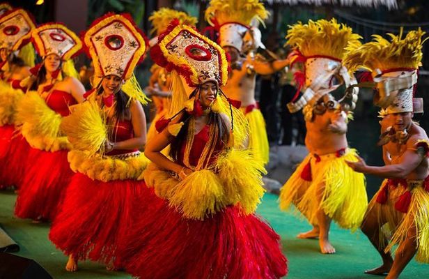 Polynesian Cultural Center: Aliʻi Lūʻau Package
