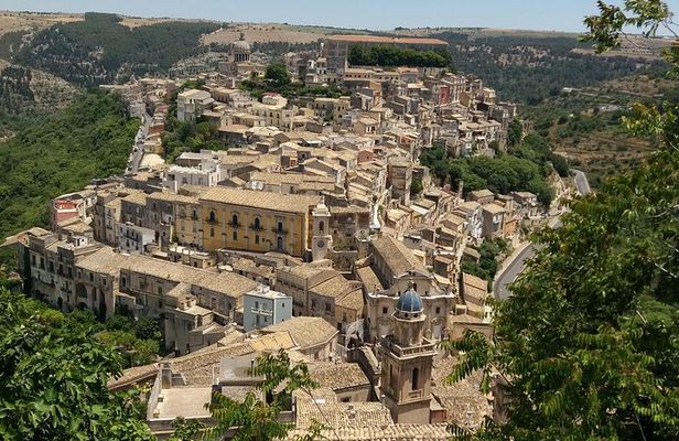 Baroque shades of Sicily (Noto, Modica and Ragusa day tour)