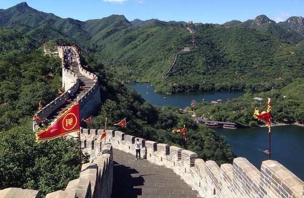 All Inclusive Private Tour to Huanghuacheng Waterside Great Wall and Ming Tombs