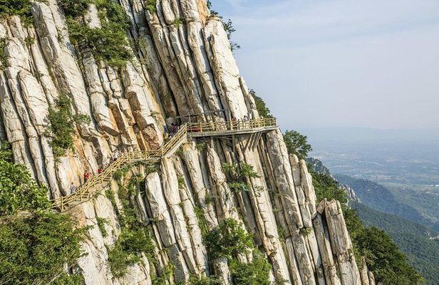 Shaolin Temple and Sanhuang Village Scenic with Cable Car Experience from Zhengzhou