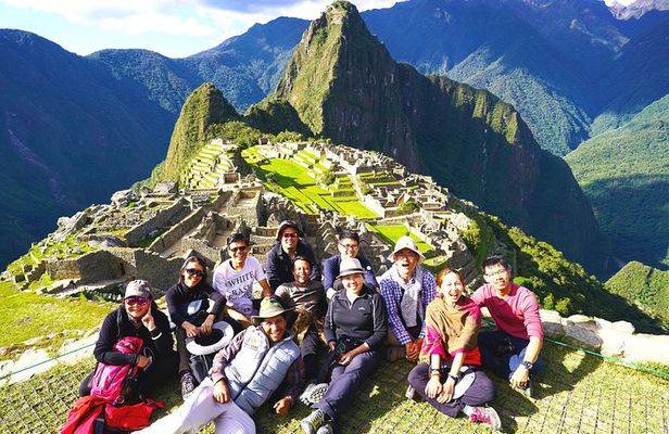 5 Days Best Machupicchu & Rainbow Mountain Experience From Cusco