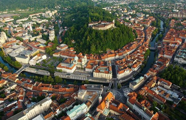 Best of Ljubljana, Classical walking tour of Capital city