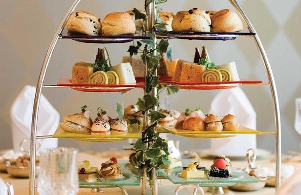 Dubai Frame with the Afternoon Tea at Burj Al Arab with transfers