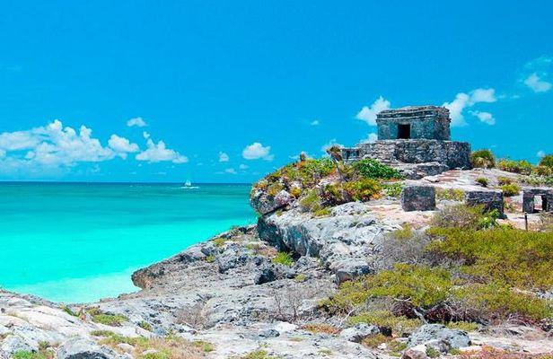 Amazing Tour 4x1 to Coba, Tulum, Cenote & Playa del Carmen. Lunch included