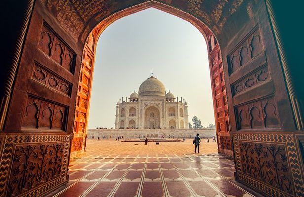 Agra Overnight Tour by Car from Delhi