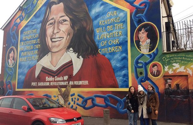 Peace Wall Taxi Tour