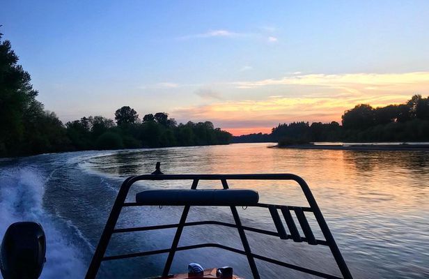 Guided Jetboat Tour for Six -Private