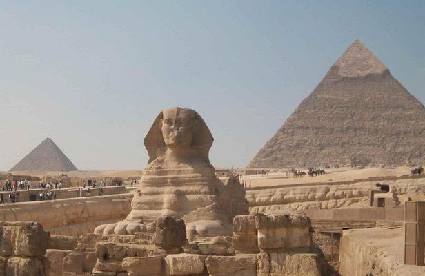 Private Full- Day Trip to Pyramids, Egyptian Museum & Khan el khallil