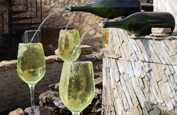 Milestii Mici is the largest cellars of wine in the World! tour