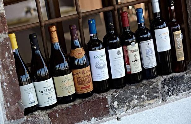 Private Santorini Wine Tour with 12 Wine Tastings and Lunch