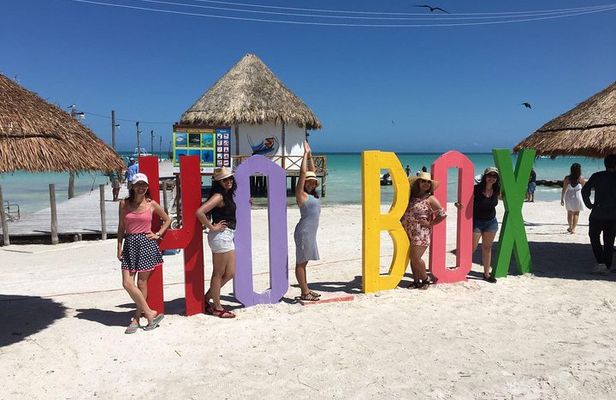 Isla Holbox All Inclusive with Transportation (Breakfast and Food Included)