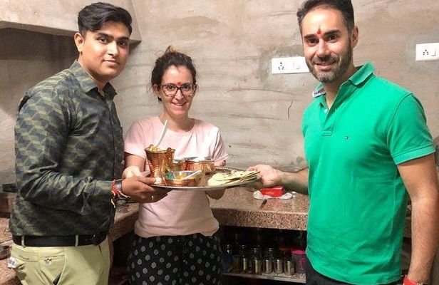 Private Cooking Class in Jodhpur With Pick Up & Drop Off