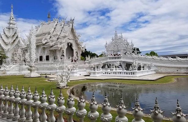 Best 2-Day: Explore Chiang Rai Landmarks from Chiang Mai, Private Trip