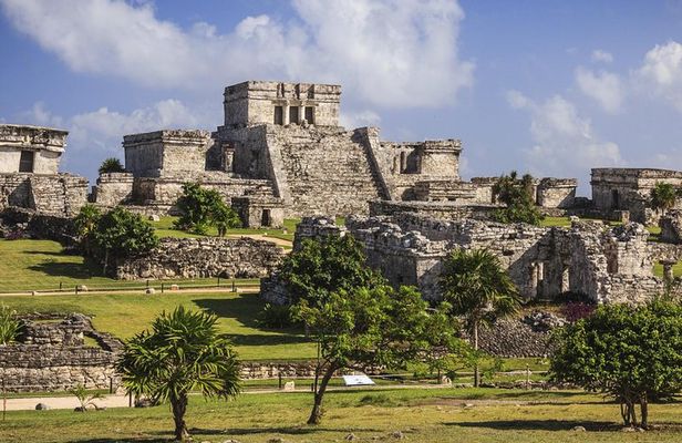Tulum and Coba with Cenote Swim and Lunch from Cancun
