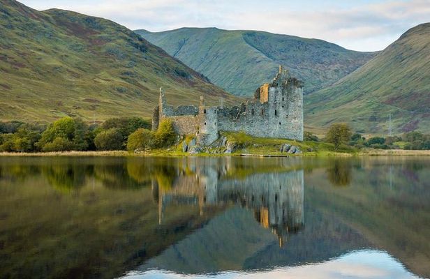 Loch Ness & Urquhart Castle Private Day Tour from Glasgow