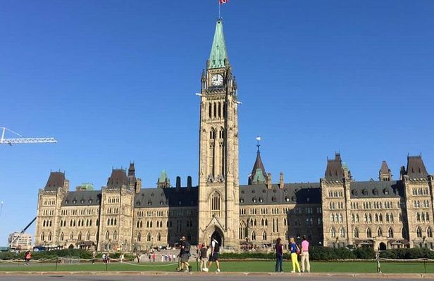 Ottawa Private Day Tour from Montreal