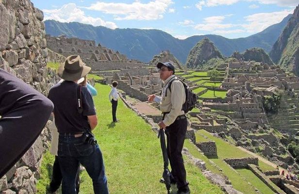 2.5hr Guided Tour of Machu Picchu with top-rated Private Guide