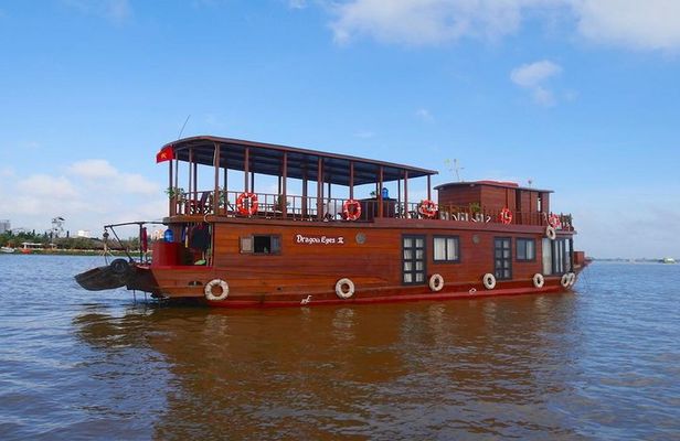 Dragon Eyes Mekong Delta Cruise 2Days 1 Night