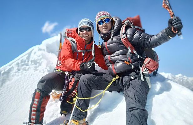 Kyajo Ri Peak Climbing