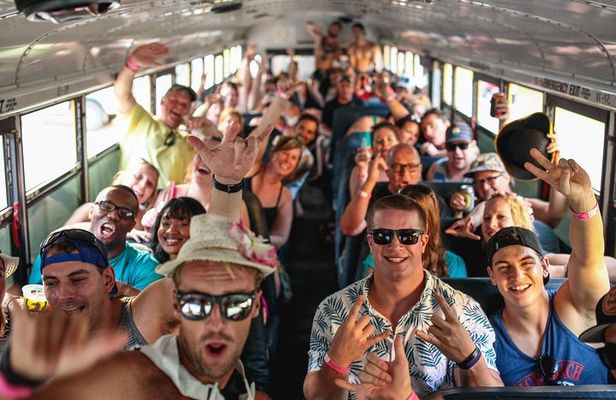 Sunday Funday Tamarindo Party Bus - Beach and Pool Crawl