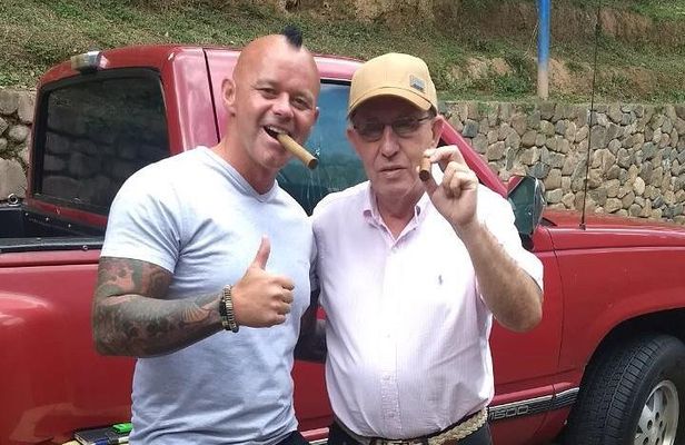 9-Hour Full Day Tour of Pablo Escobar Including C13, Museum and Barrio PE