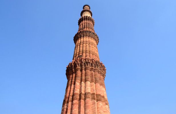 Delhi, Half day Sightseeing to New Delhi (Qutub Minar & Humayun's Tomb)