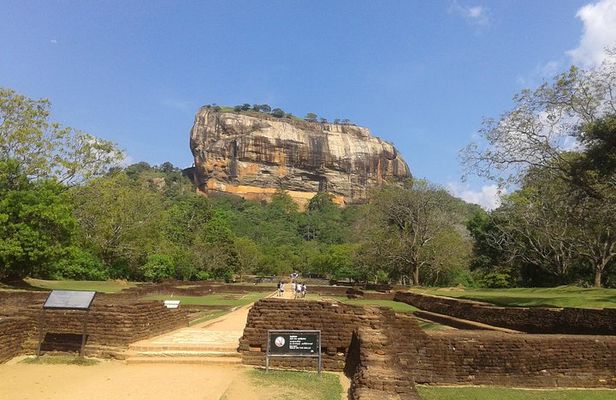 Sigiriya Day Tour - Dambulla Cave Temple