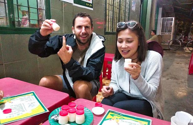 Let's eat LIKE a Vietnamese - Explore Foods Tour