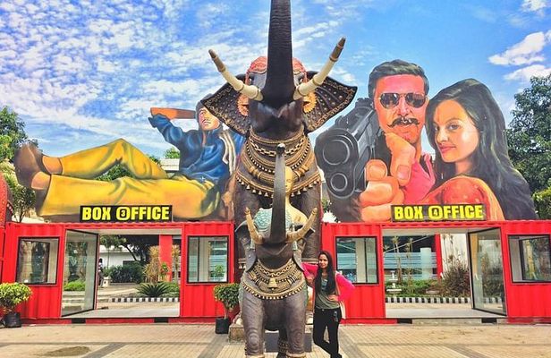Private Full Day Bollywood Studio tour with Meal