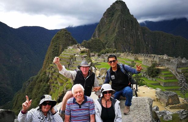 City Tour, Sacred Valley and Machupicchu in 4 Days