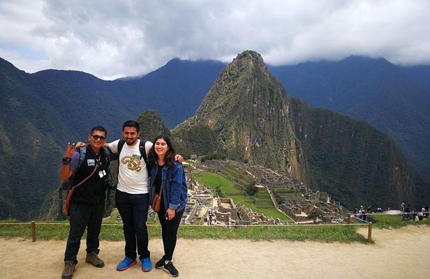 City Tour, Sacred Valley, Machupicchu and Maras Moray in 5 Days