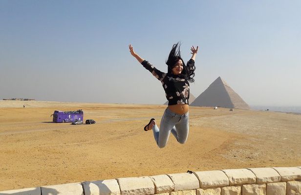 Tour to Pyramids of Giza & Saqqara and Memphis city