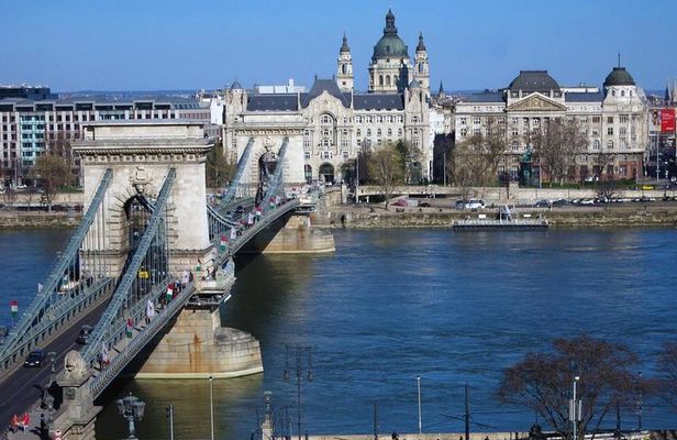 Private City Tour in Budapest 4 hours