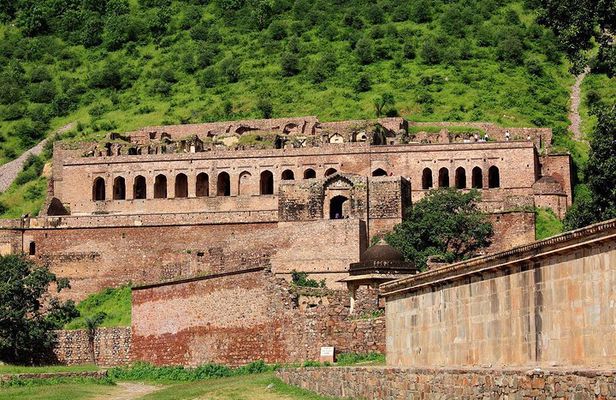 Private Tour - Chand Bawdi (Abhaneri Step Well ) and Bhangarh from Jaipur