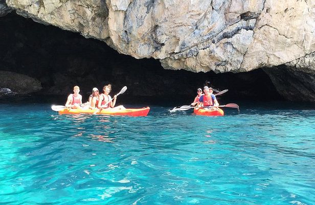 Kayak & Snorkel Tour in Cerro Gordo Natural Park, La Herradura