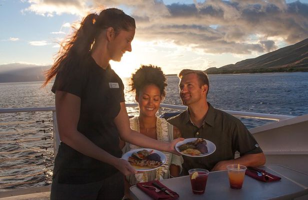 Ma'alaea Premium Dinner Cruise: Four Course Dining Experience