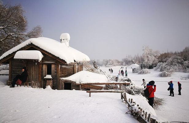 Small Group Tour to Harbin Volga Manor with Entrance Fee and Lunch