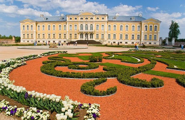 Day Tour to Rundale Palace