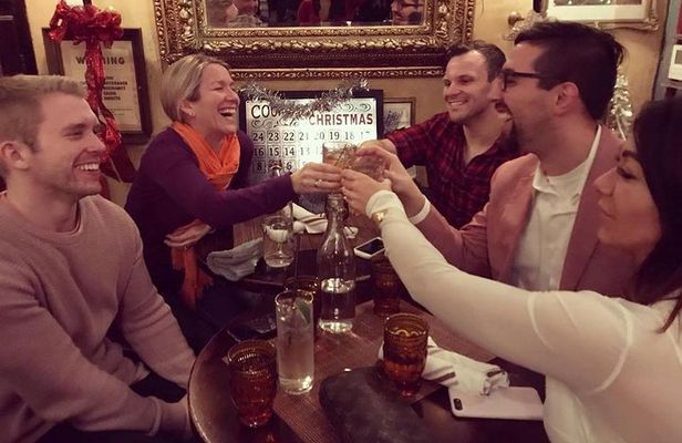 Speakeasy Drinks and Prohibition History Tour NYC