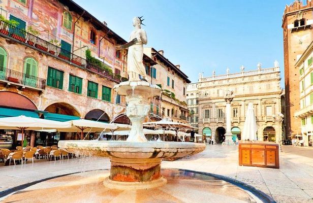 Verona City Sightseeing Walking Tour of Must-See Sites with Local Guide