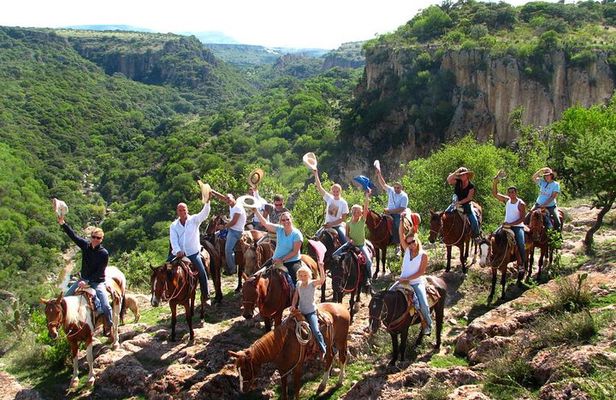 Full-Day Ranch Adventure and Horseback Riding Tour