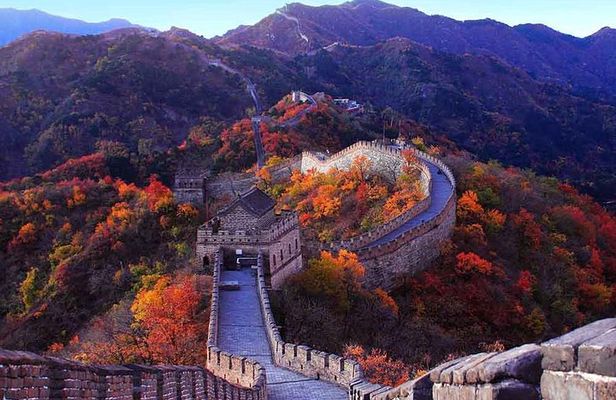 Small Group Tour: Mutianyu Great Wall, Summer Palace & Bird Nest