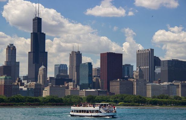 Chicago Lake and River Architecture Tour