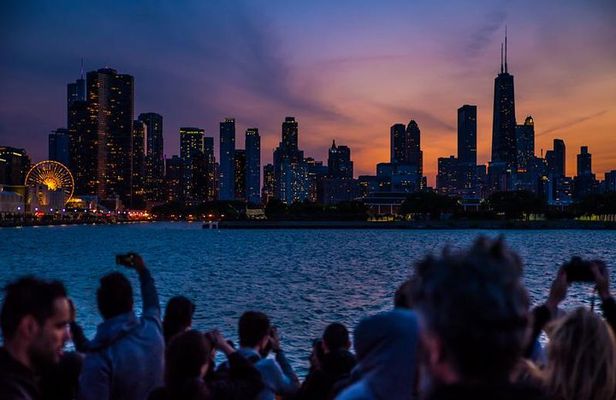 Chicago By Night River & Lake Cruise