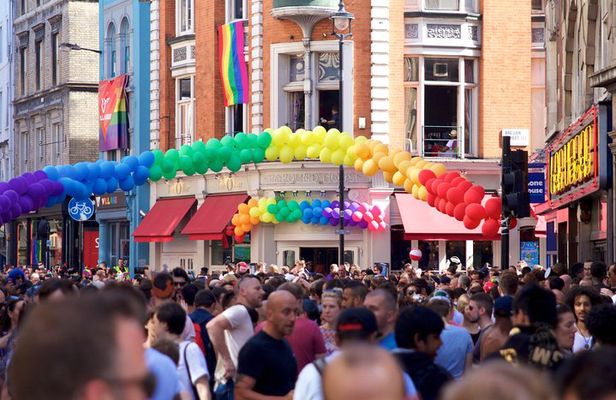 London Gay Tour with a Local, Soho’s LGBTQ+ Nightlife, Private & Custom 