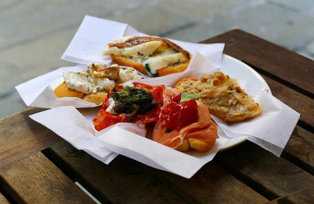 Venice Market and Cicchetti Semi-Private 6 People Food Experience